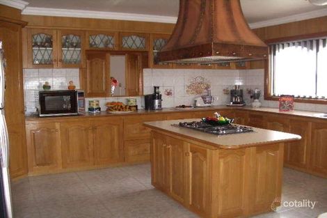 Property photo of 127 Rowan Drive Kealba VIC 3021