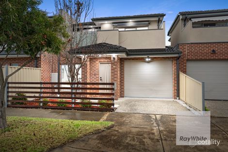 Property photo of 23 Emu Parade Jacana VIC 3047