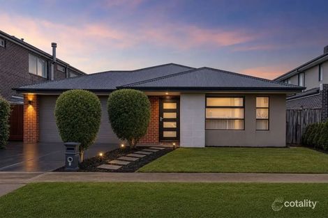 5 GREYBARK ST, CLYDE NORTH, VIC 3978