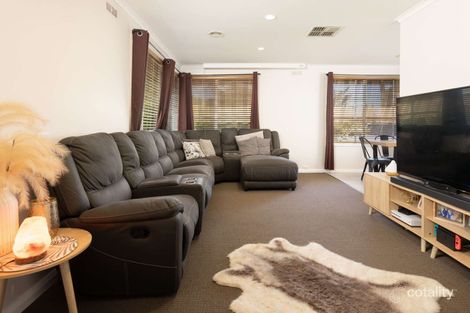 Property photo of 13 Jamieson Court West Wodonga VIC 3690