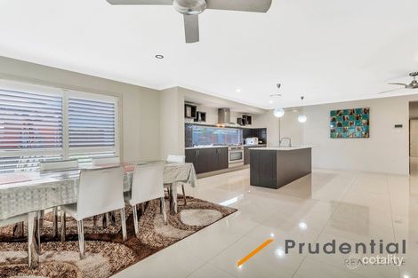 44 Pioneer Dr, Carnes Hill, NSW 2171