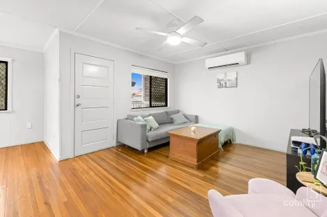 Property photo of 36 Oxley Station Road Oxley QLD 4075