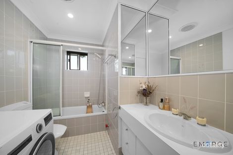 Property photo of 8/128 Central Avenue Indooroopilly QLD 4068