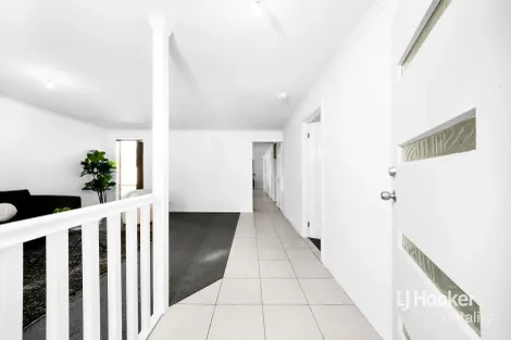 Property photo of 10 Laurence Way Tarneit VIC 3029