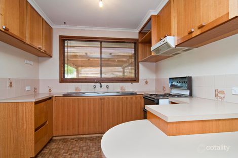 Property photo of 17 Penola Drive Seville VIC 3139
