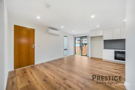 Property photo of 44 Caulfield Crescent St Johns Park NSW 2176