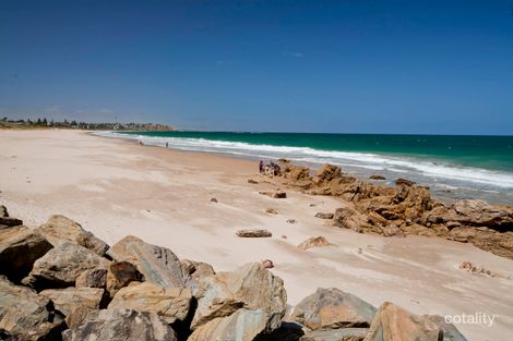 3 Mentone Pde, O'Sullivan Beach, SA 5166