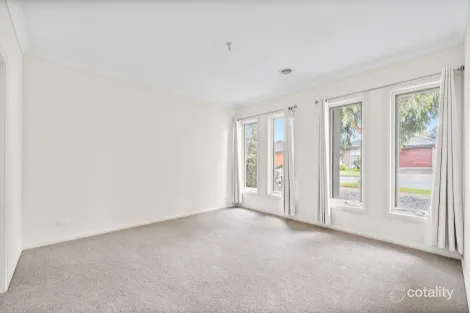Property photo of 12 Creswick Drive Wollert VIC 3750