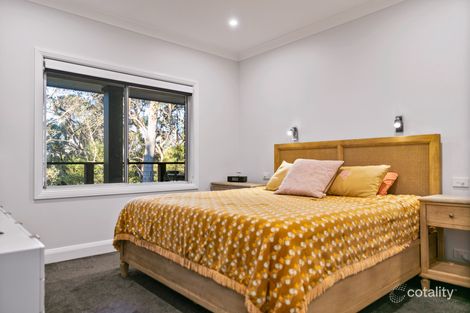 Property photo of 33 Seventh Avenue Katoomba NSW 2780