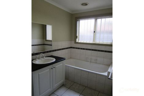 Property photo of 33A Garden Grove Drive Mill Park VIC 3082