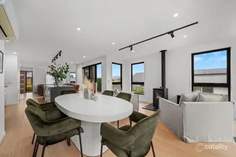 Property photo of 18 Tetratheca Drive Kingston TAS 7050