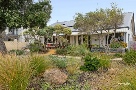 Property photo of 32 Saunders Street North Beach WA 6020