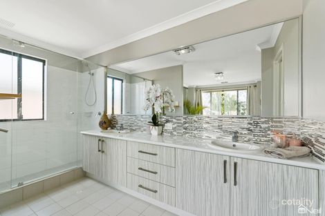 Property photo of 31 Peavey Road Whitby WA 6123