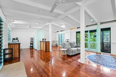 Property photo of 3 Legret Close Clifton Beach QLD 4879