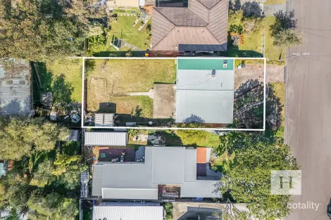 Property photo of 3 Vena Avenue Gorokan NSW 2263
