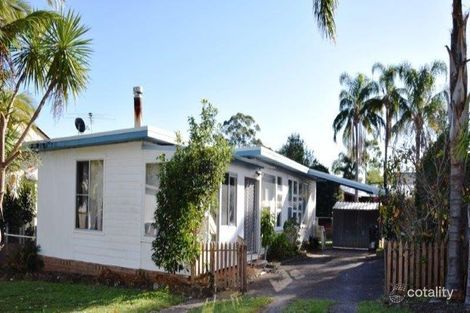 Property photo of 19 Mariner Drive Eleebana NSW 2282