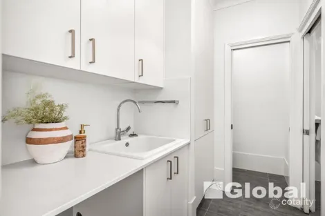 Property photo of 2/62 Albert Street Warners Bay NSW 2282