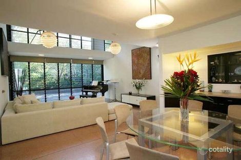 Property photo of 16 Warrawee Avenue Warrawee NSW 2074
