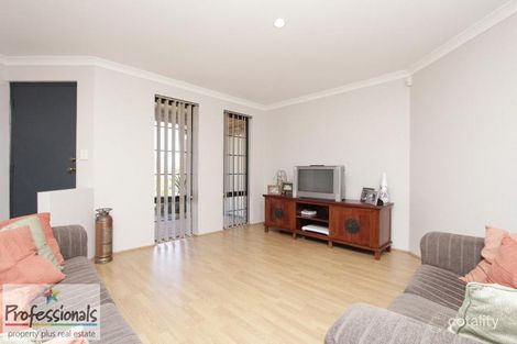 Property photo of 11 Teal Brook Circle Seville Grove WA 6112