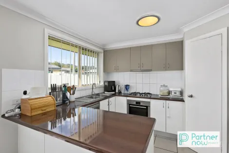 Property photo of 6 Red Cedar Cove Oxley Vale NSW 2340