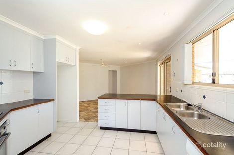 Property photo of 18 Gardenia Crescent Kin Kora QLD 4680