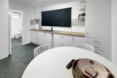 35 George St, Marmong Point, NSW 2284