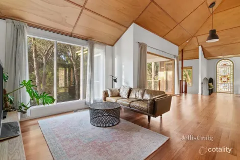 Property photo of 18 Webb Street Warrandyte VIC 3113