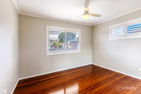 Property photo of 22 Miandetta Street Mansfield QLD 4122