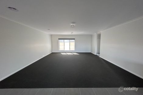 Property photo of 5 Bambury Close Koo Wee Rup VIC 3981