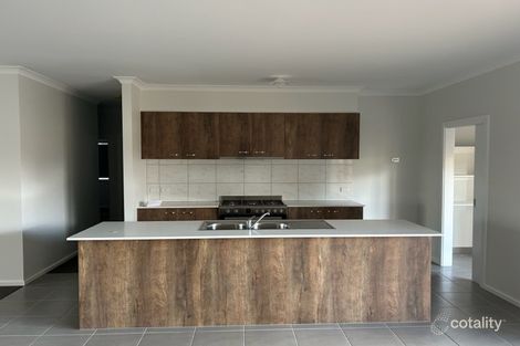 Property photo of 5 Bambury Close Koo Wee Rup VIC 3981