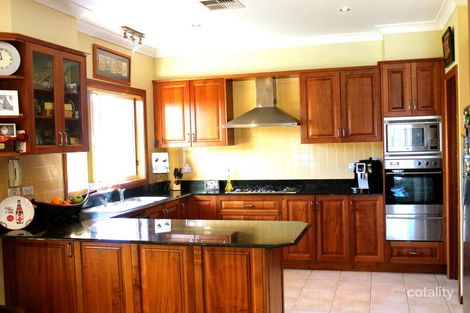 Property photo of 16 Thistle Circuit Green Valley NSW 2168