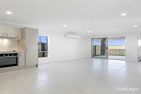 Property photo of 2/165B Graham Road Morayfield QLD 4506