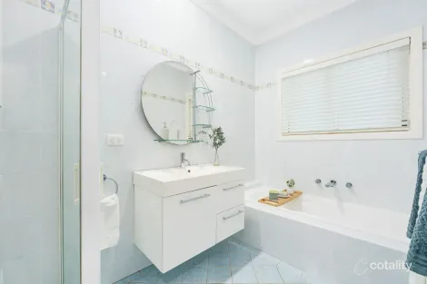 Property photo of 31 The Lanes Kirkham NSW 2570
