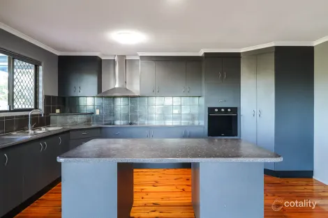 Property photo of 9 Erin Close New Auckland QLD 4680