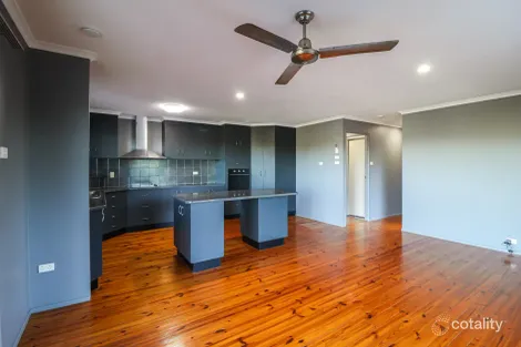 Property photo of 9 Erin Close New Auckland QLD 4680