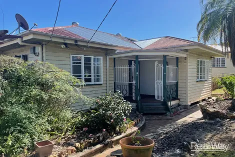 35 Frederick St, Newtown, QLD 4305