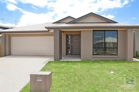 7 Coral Cres, Caloundra West, QLD 4551