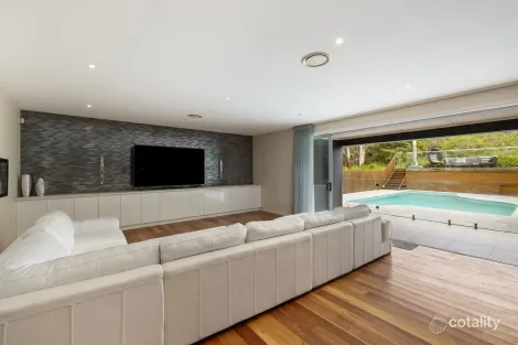 Property photo of 9 Ingleside Road Ingleside NSW 2101