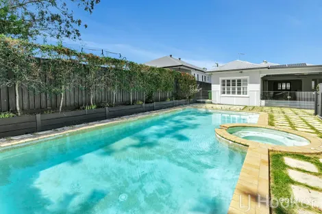 Property photo of 62 Macrossan Avenue Norman Park QLD 4170