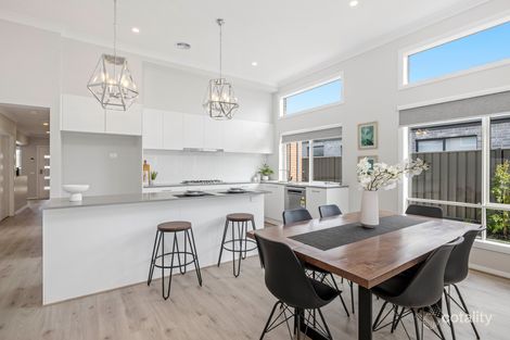 14 Balcarra St, Clyde North, VIC 3978