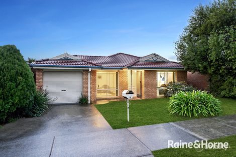 Property photo of 4 Otley Way Cranbourne East VIC 3977