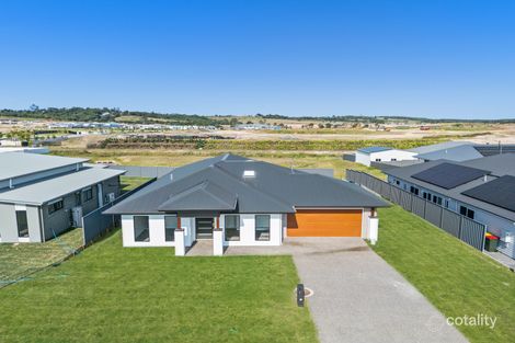 Property photo of 8 South Spring Way Nikenbah QLD 4655