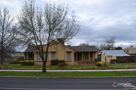 James St, Pakenham, VIC 3810