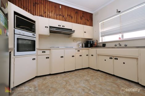 Property photo of 5 Bungown Place Mount Austin NSW 2650