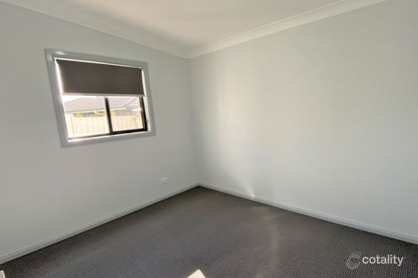 Property photo of 105 Kellerman Drive St Helens Park NSW 2560