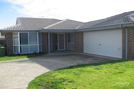 35 Bellevue Dr, Berwick, VIC 3806