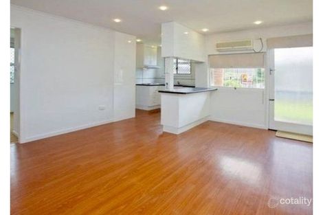 Property photo of 2/2 Carl Street Woolloongabba QLD 4102