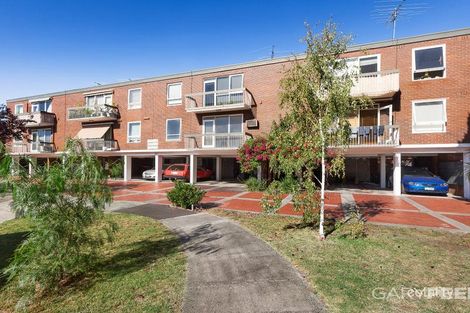 17/1 Whitehall Ct, Caulfield North, VIC 3161
