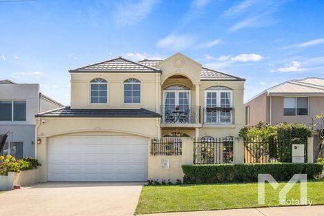 30 Tolley Ct, Hamilton Hill, WA 6163