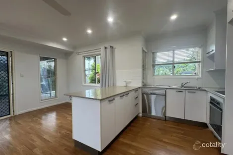 14 Voyager St, South Mission Beach, QLD 4852